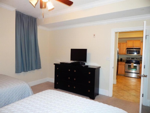 303 Holiday Isle image 11