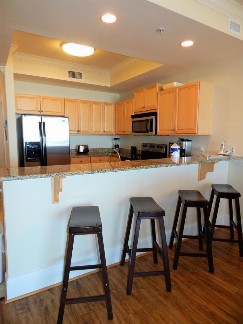 303 Holiday Isle Main image